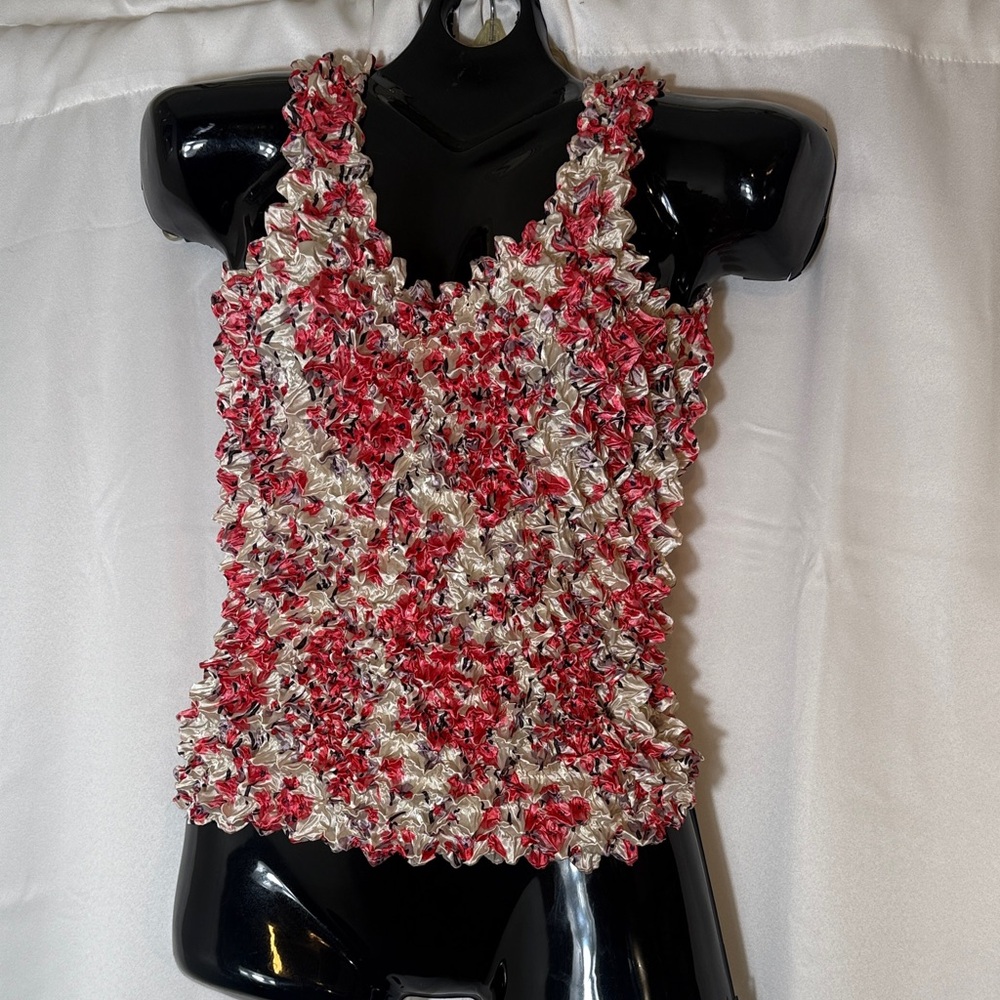 Elegant Red and White Textured Women's Camisole